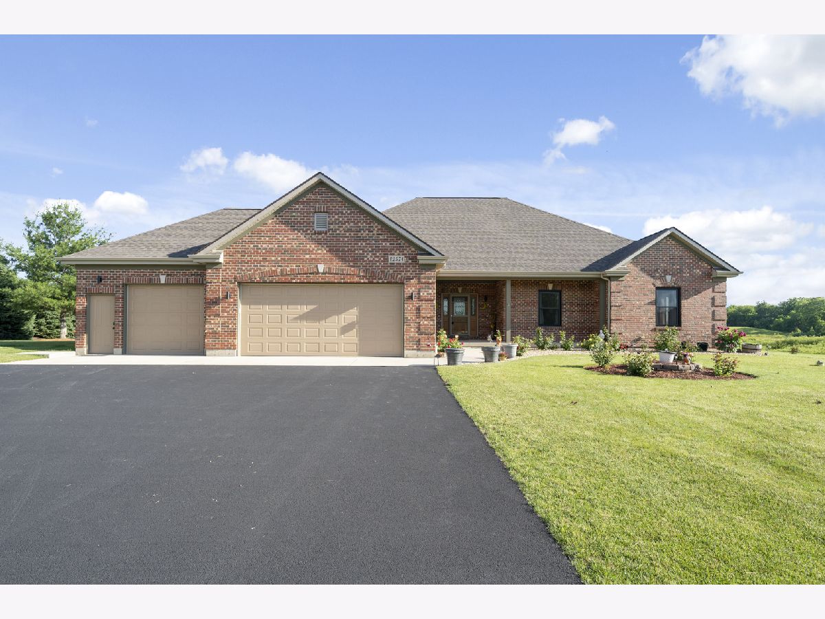 Homes Sold Schaefer Woods North Plano Illinois, 12574 Andrew