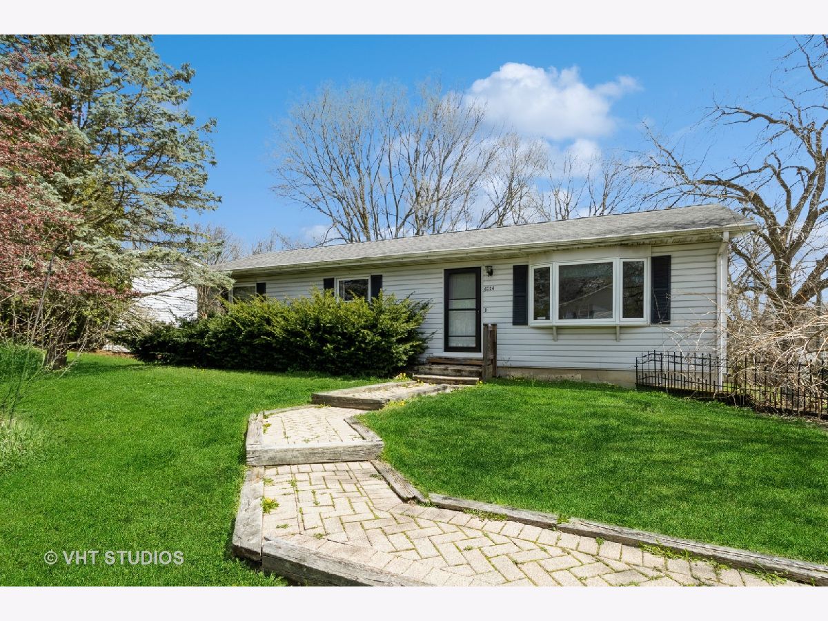 Homes Sold Silver Lake Cary Illinois, 6324 Hillcrest