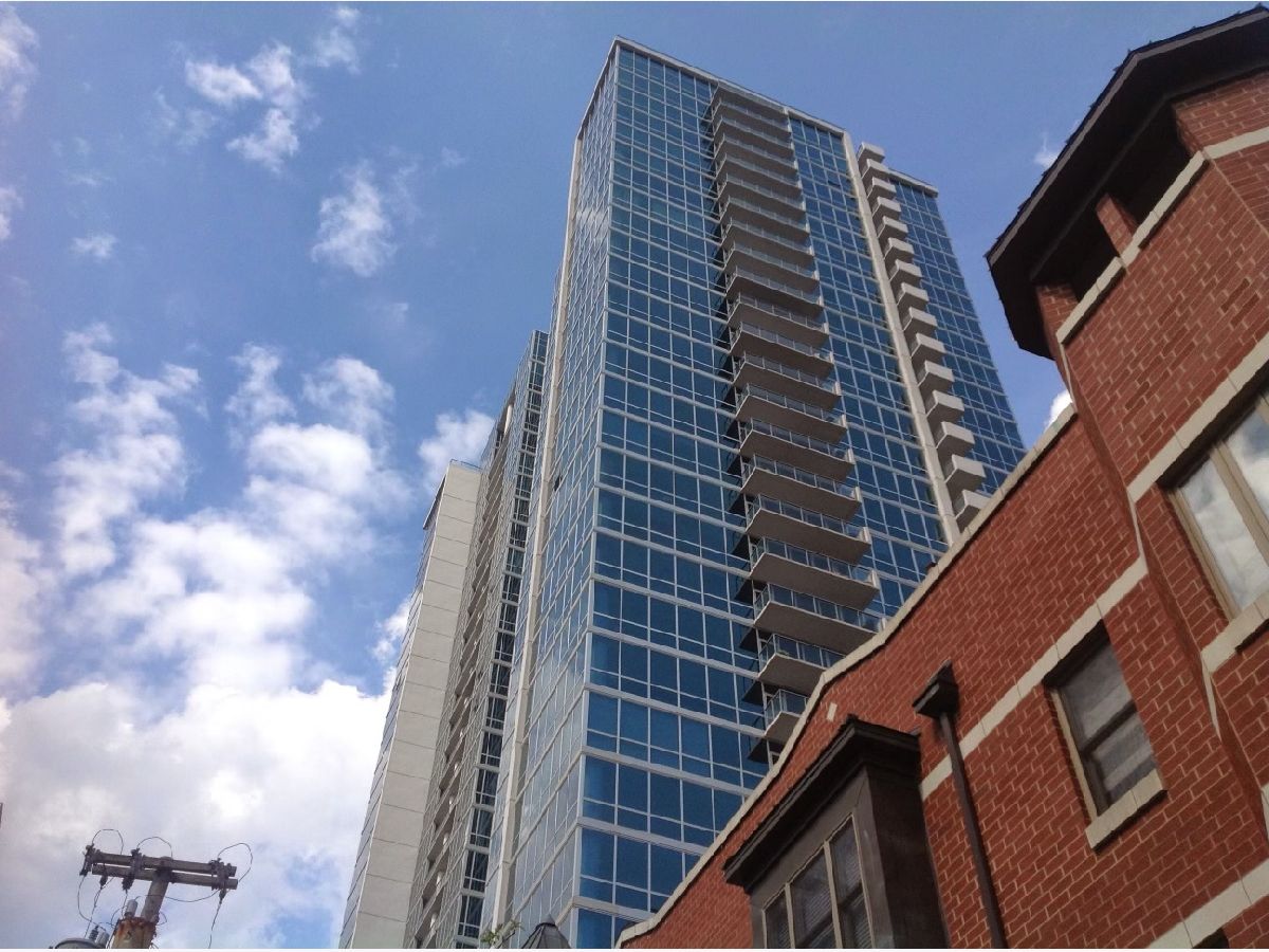 Condominiums Rented Adler Place Chicago Illinois, 1629 Prairie