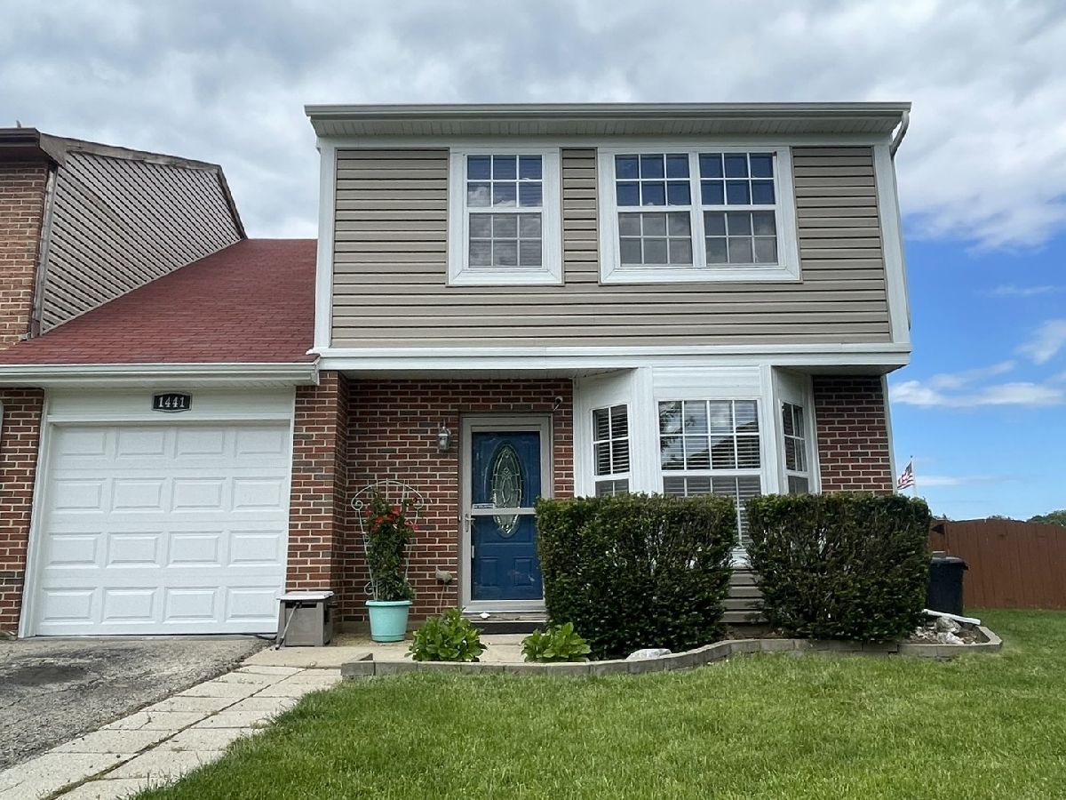 Townhomes & Homes Rented Spring Valley Carol Stream Illinois, 1441 Oxford