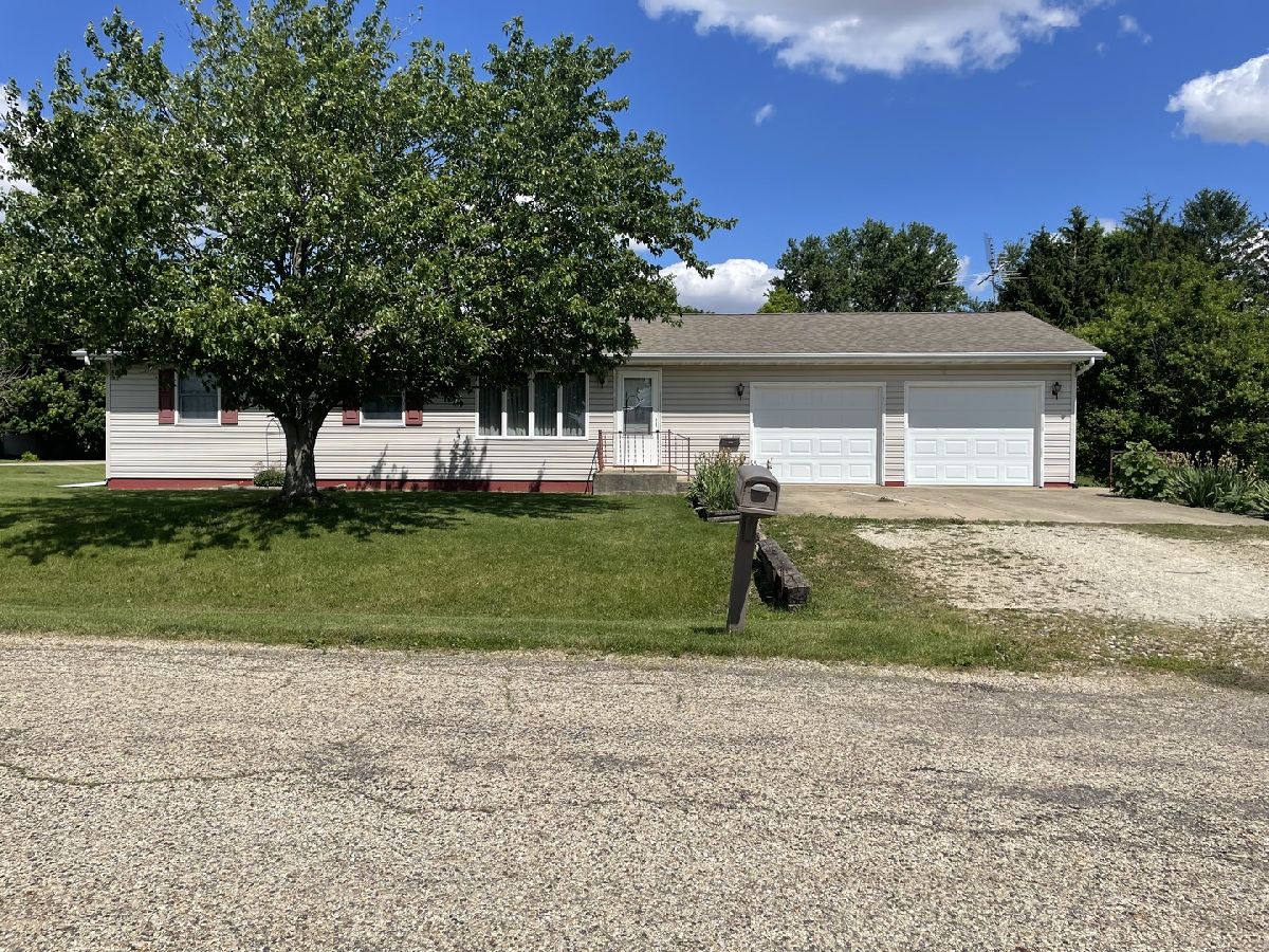  Sold Malden Illinois, 201 Cherry
