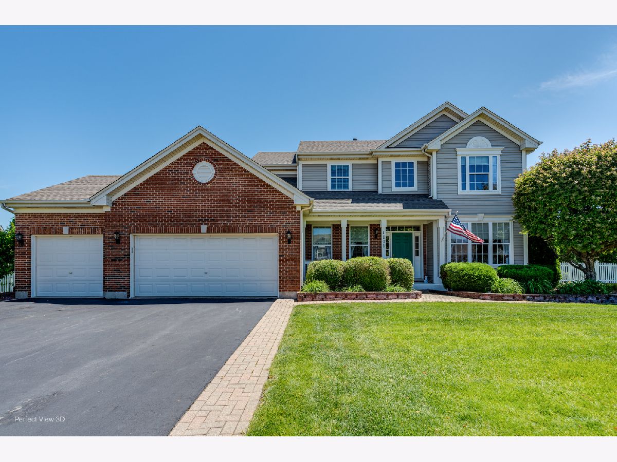 Townhomes & Homes Sold Chestnut Ridge Minooka Illinois, 1606 Creekside