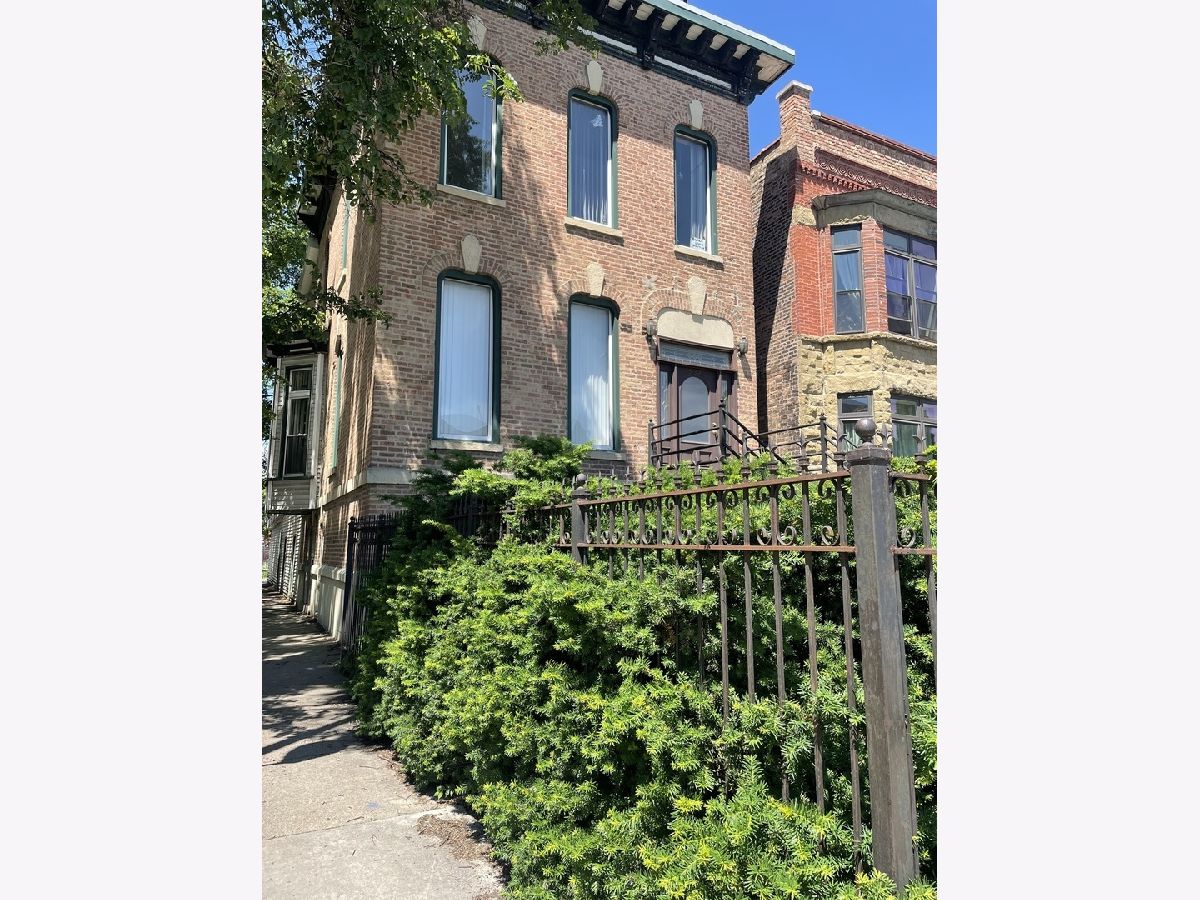  Rented Chicago Illinois, 532 Campbell
