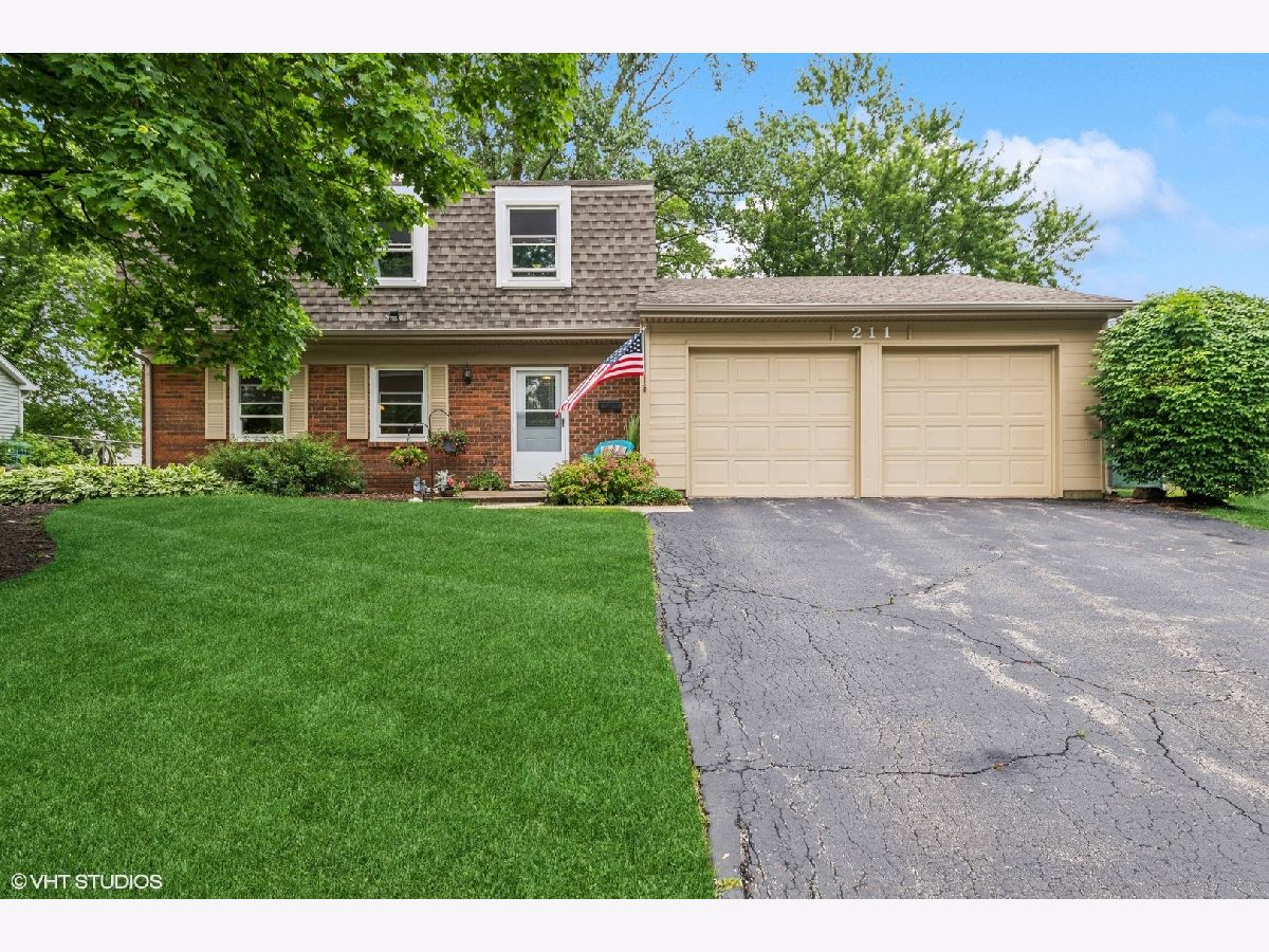 Homes Sold Sheffield Park Schaumburg Illinois, 211 Wilmslow
