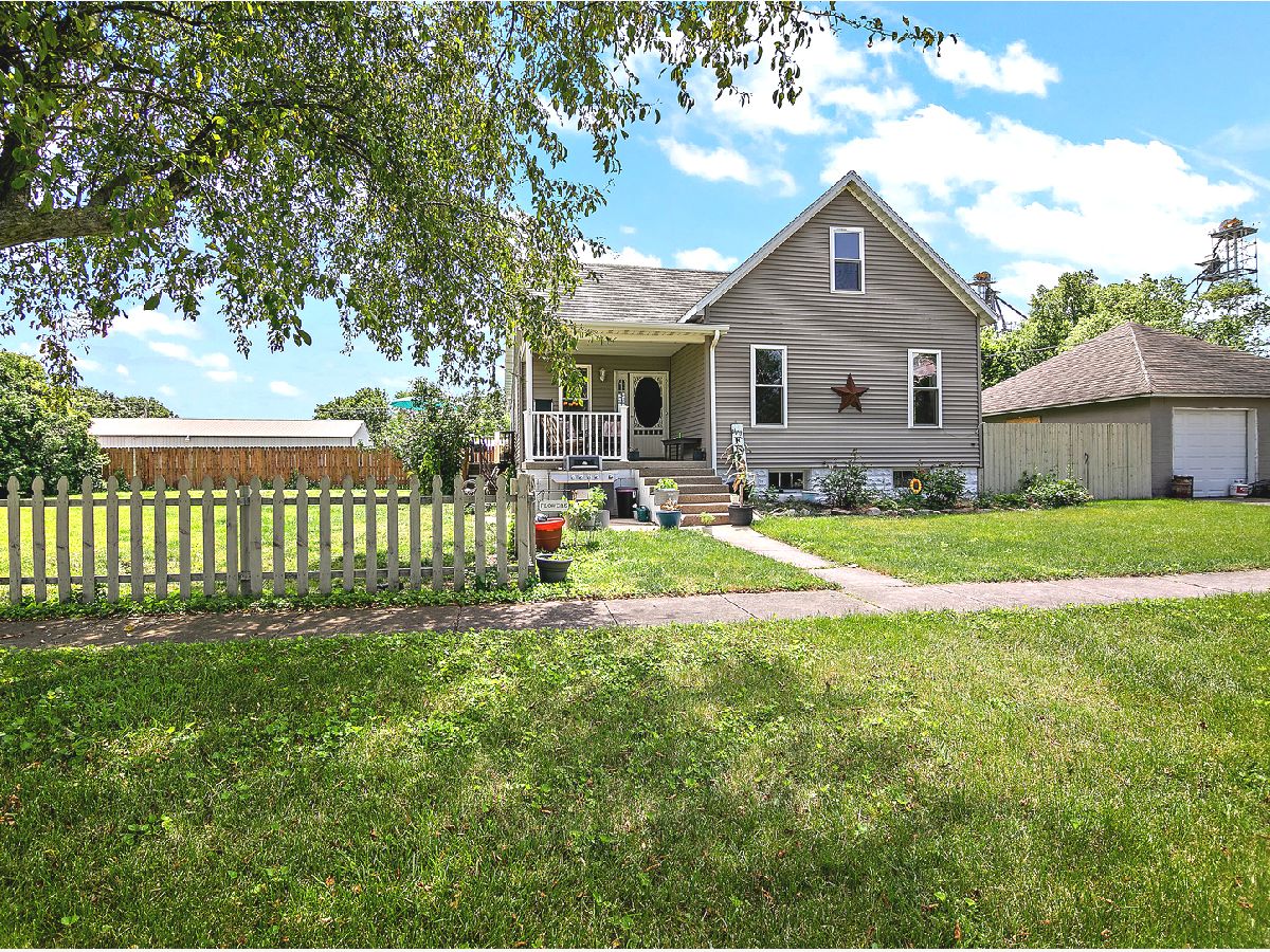  Sold Cissna Park Illinois, 308 Church