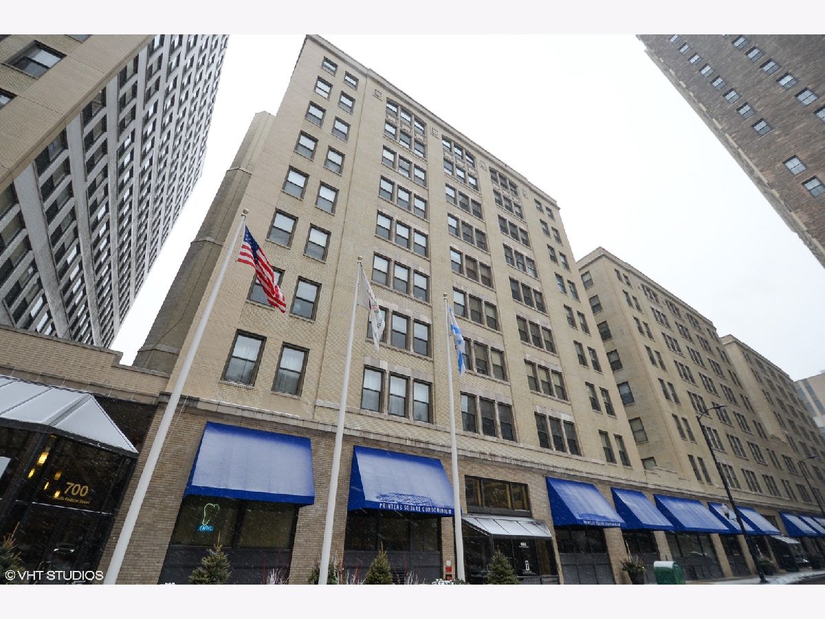 Condominiums Sold Printers Square Chicago Illinois, 680 Federal