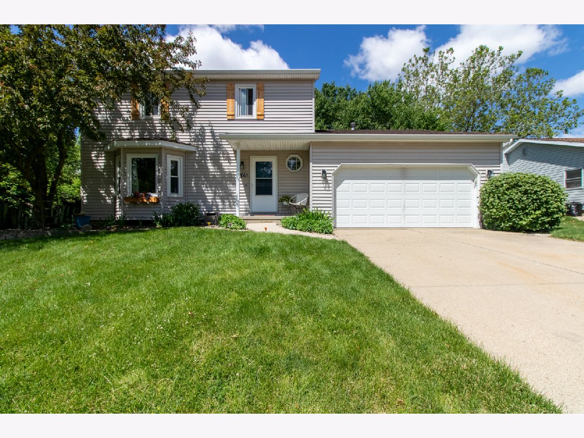 Homes & Condos & Townhomes Sold Parkside Normal Illinois, 105 Colchester