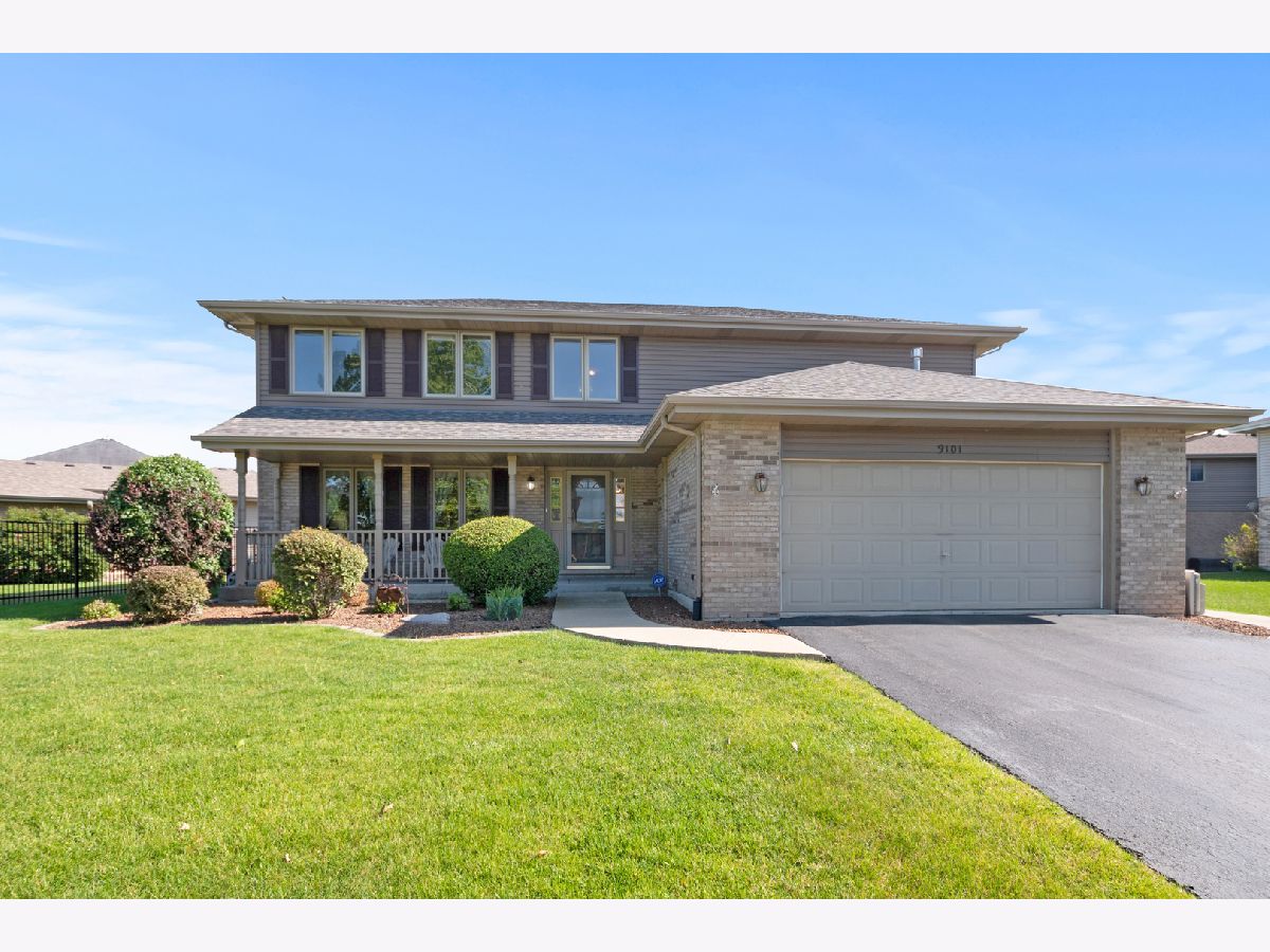 Homes Sold Pepperwood Orland Hills Illinois, 9101 Mayors Row