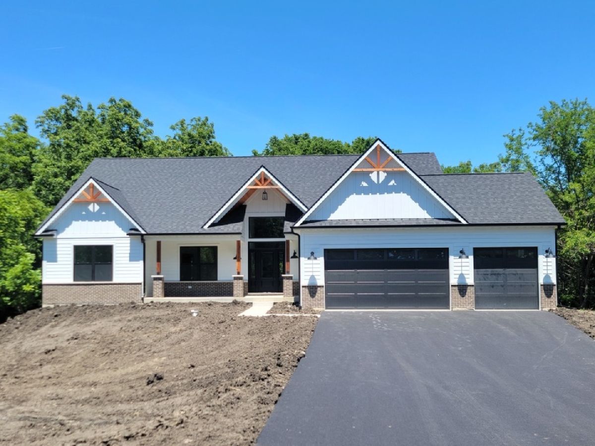 Homes Sold Estates Of Millbrook Newark Illinois, 15715 Hoods