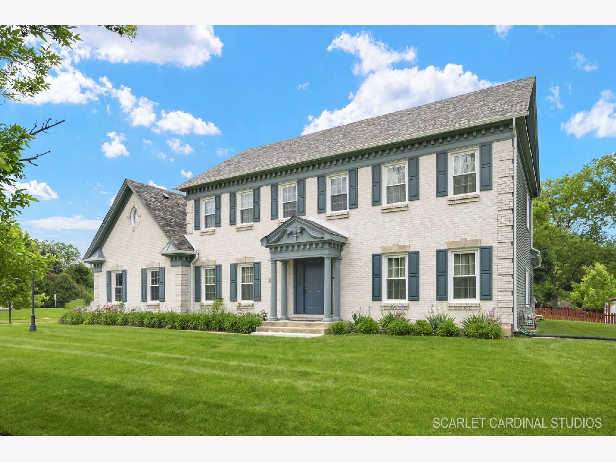 Homes Sold West Wind Naperville Illinois, 823 Whispering Hills