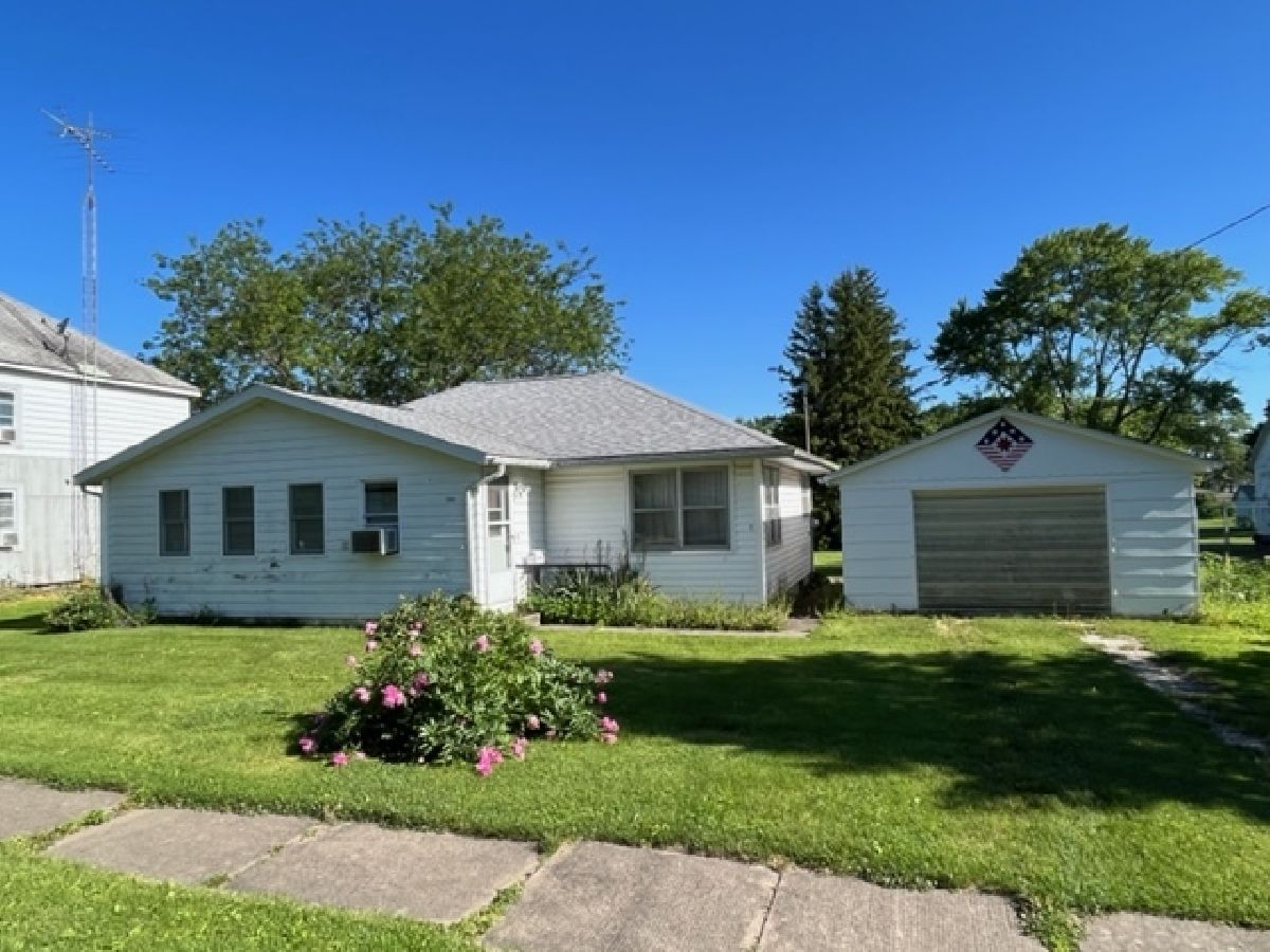  Sold Roberts Illinois, 304 Adda