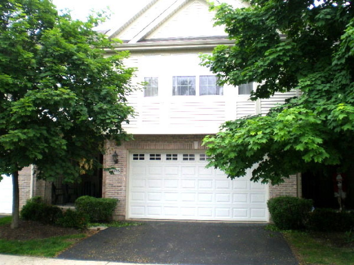 Townhomes Rented Ginger Woods Wheeling Illinois, 1415 Ginger Woods