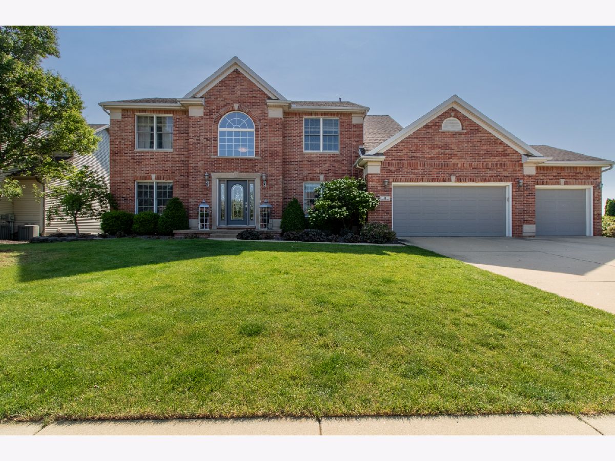 Homes & Condos & Townhomes Sold Eagle Crest East Bloomington Illinois, 3 Chloe