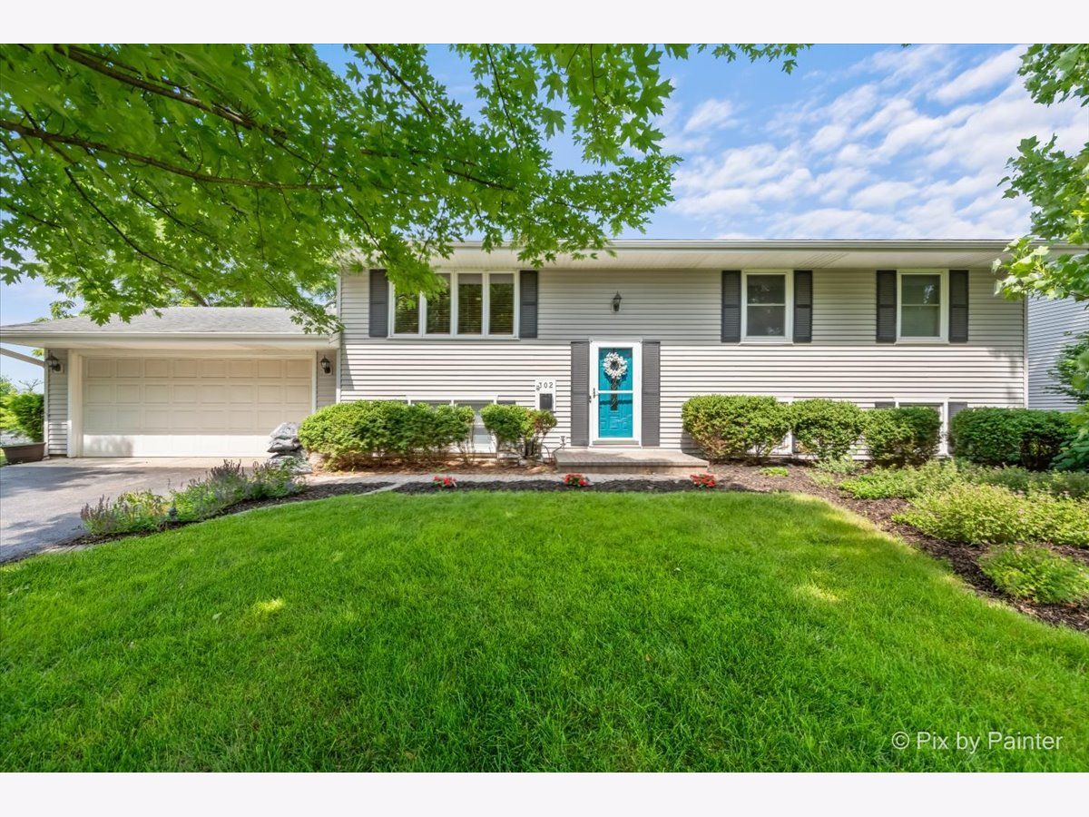Homes Sold Green Willow Geneva Illinois, 302 Greenfield