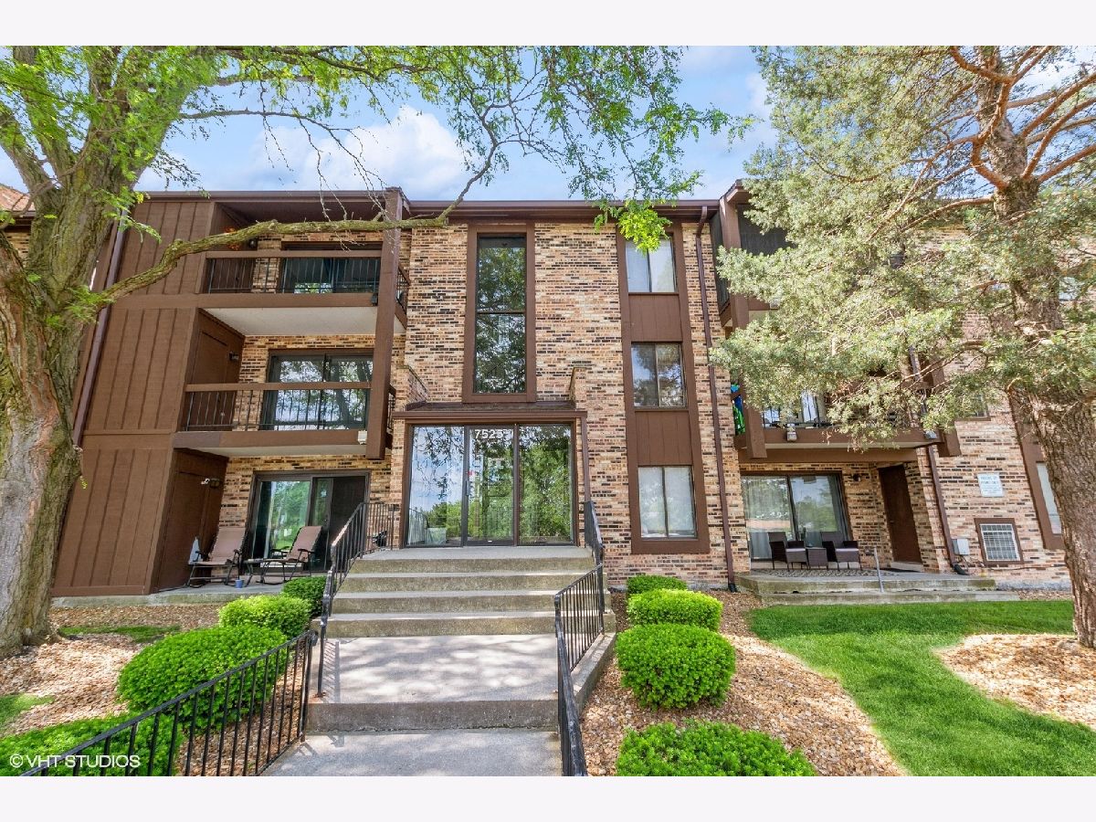 Condominiums Sold Whispering Cove Tinley Park Illinois, 7525 175th
