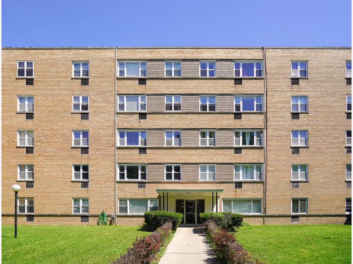 Condos & Townhomes Sold Granville Court Chicago Illinois, 6161 Hoyne