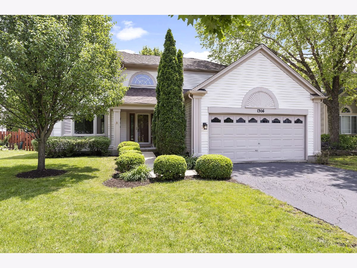 Homes & Townhomes Rented Eagle Pointe Naperville Illinois, 1366 Tara Belle