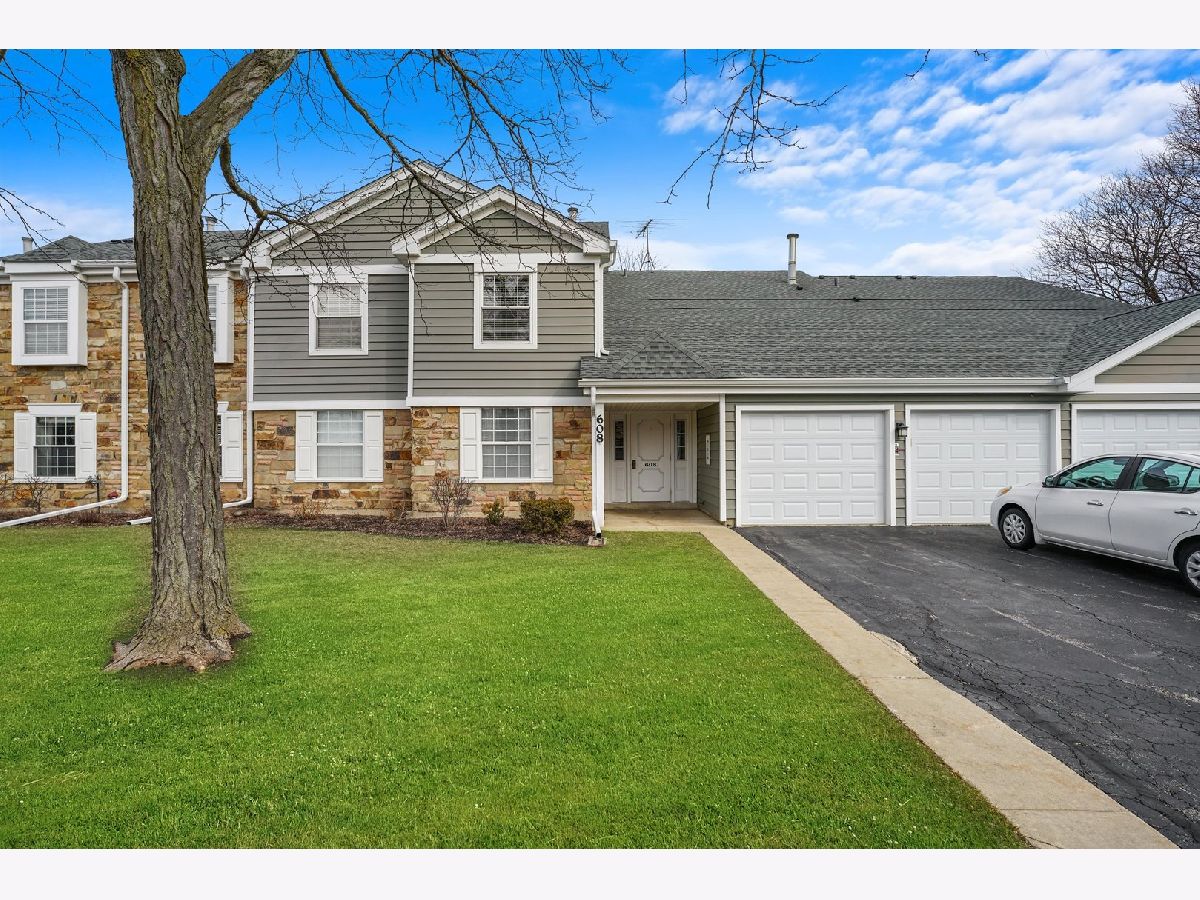 Condos & Townhomes Rented Gatewood Schaumburg Illinois, 608 Hanover