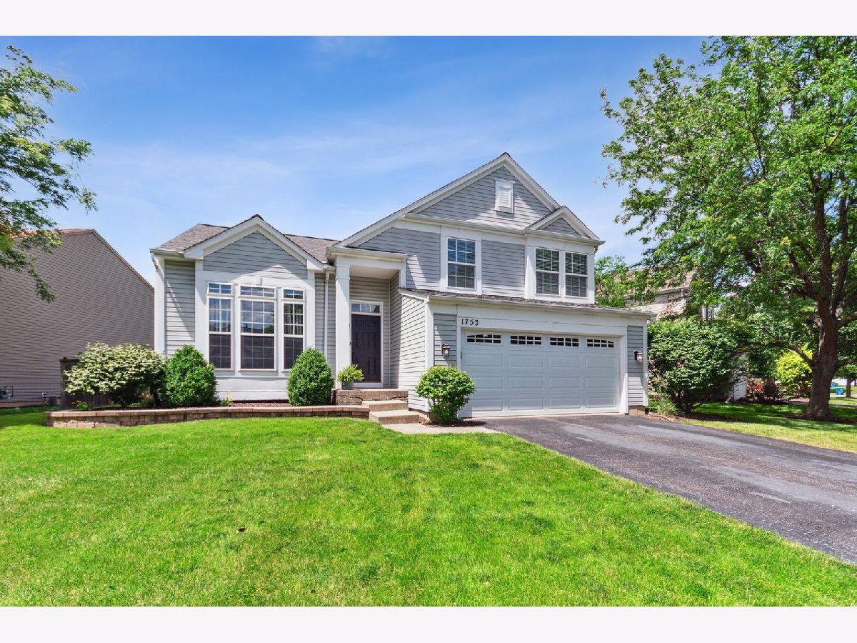 Homes & Townhomes Sold Harbor Springs Aurora Illinois, 1753 Delta