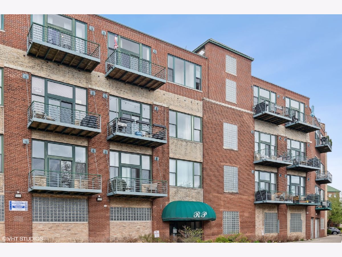Townhomes Sold River Park At Diversey Chicago Illinois, 2222 Diversey