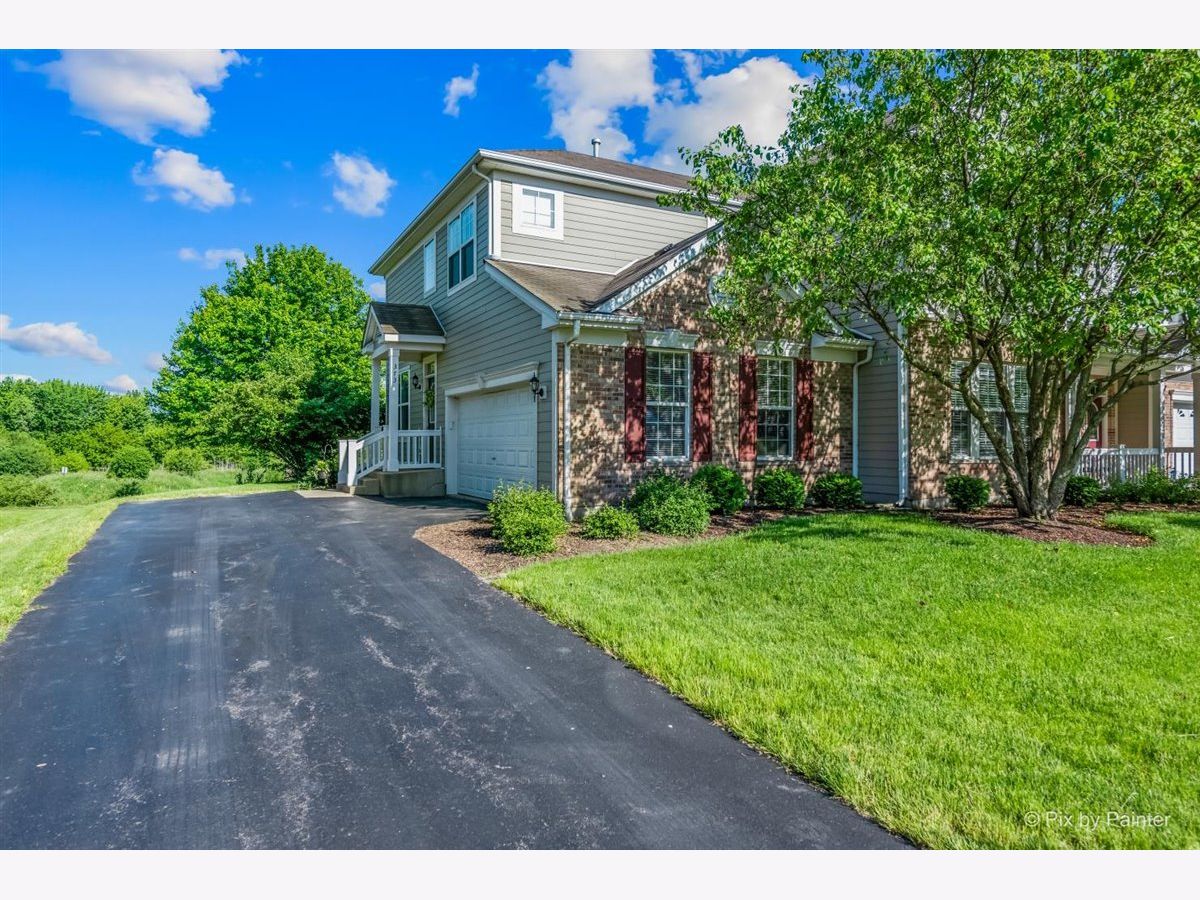 Homes & Townhomes Sold Copper Springs Elgin Illinois, 373 Copper Springs