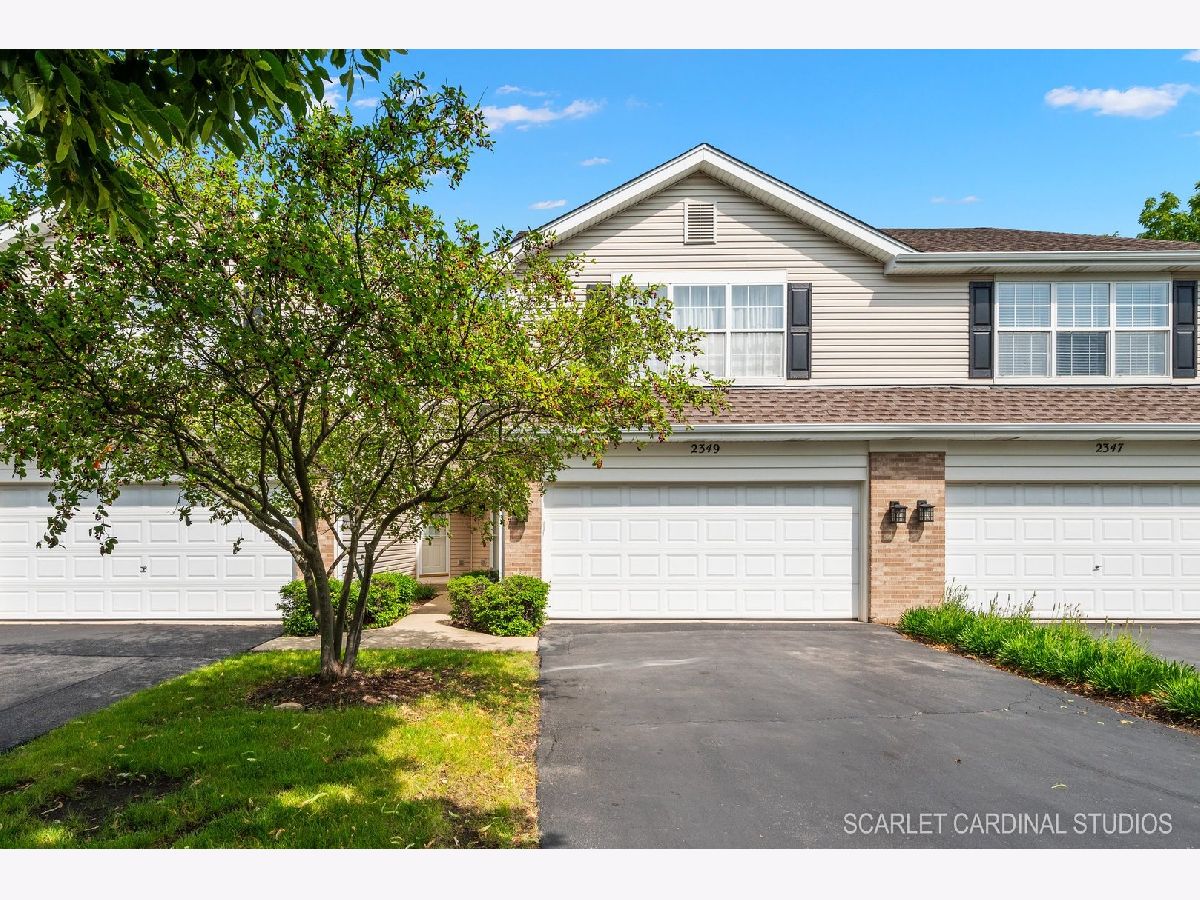 Townhomes & Condos Sold Park Avenue Aurora Illinois, 2349 Stoughton