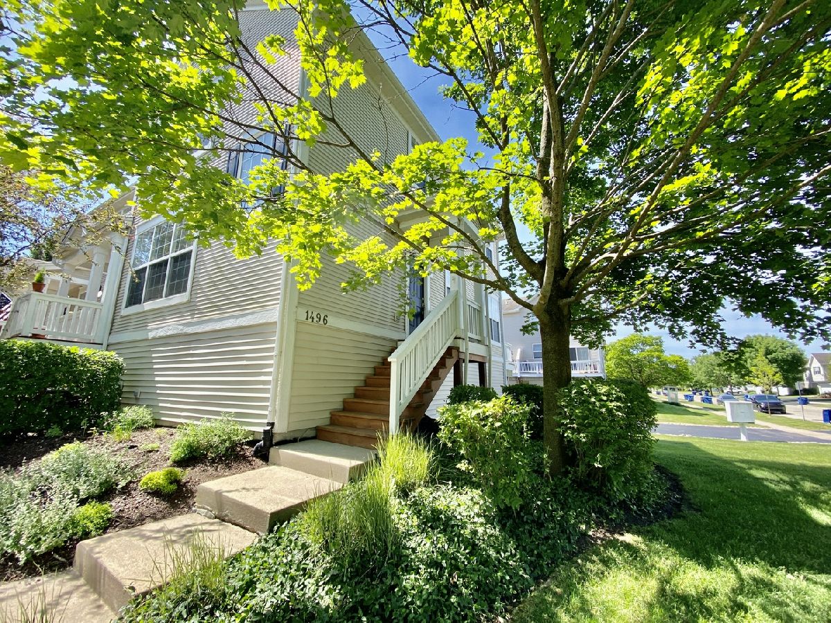 Townhomes & Condos Sold Summit Enclave Dekalb Illinois, 1496 Cambria