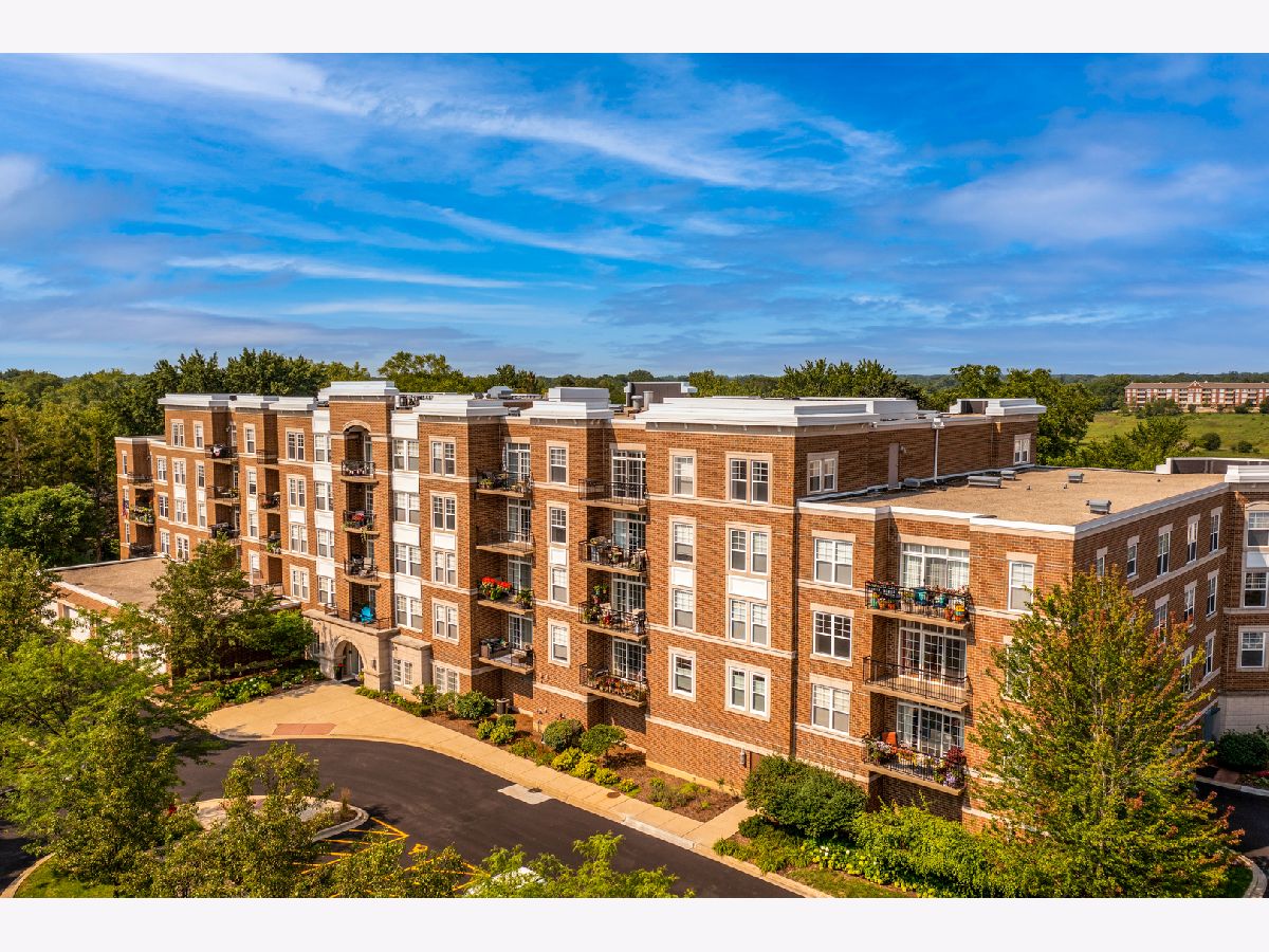 Condominiums Sold Preserves At Hilltop Of Palatine Palatine Illinois, 455 Wood