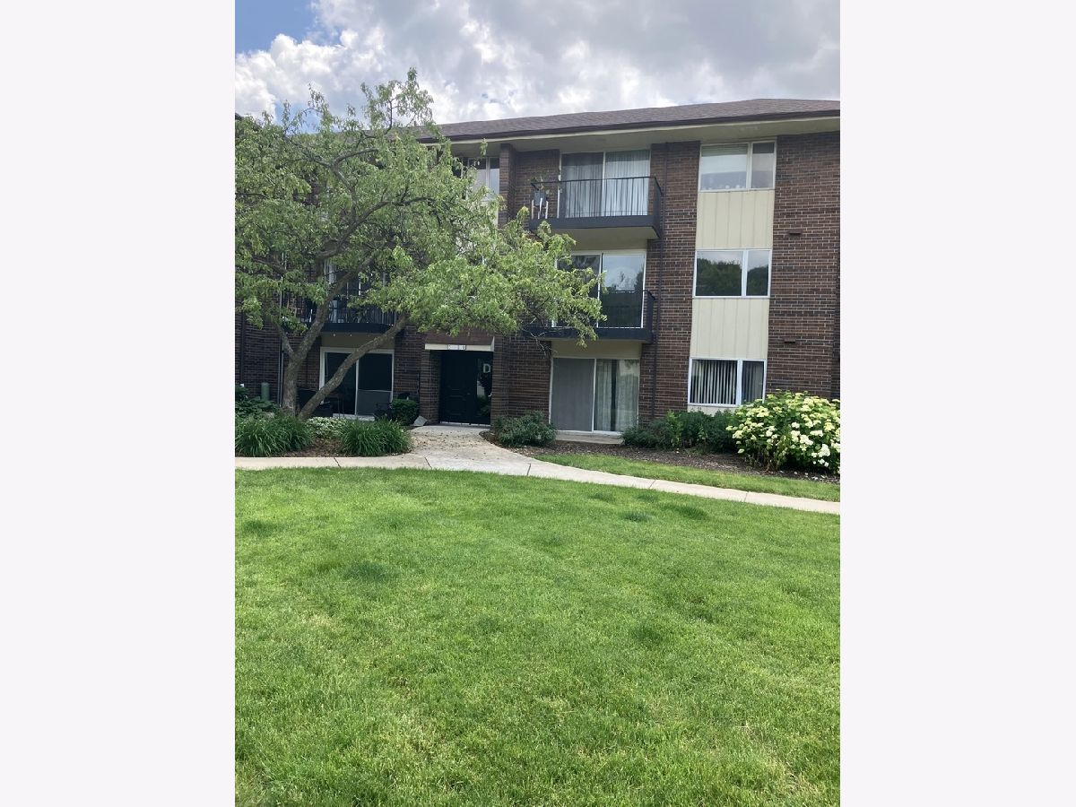 Condos & Townhomes Sold Pebblewood Naperville Illinois, 5S100 Pebblewood