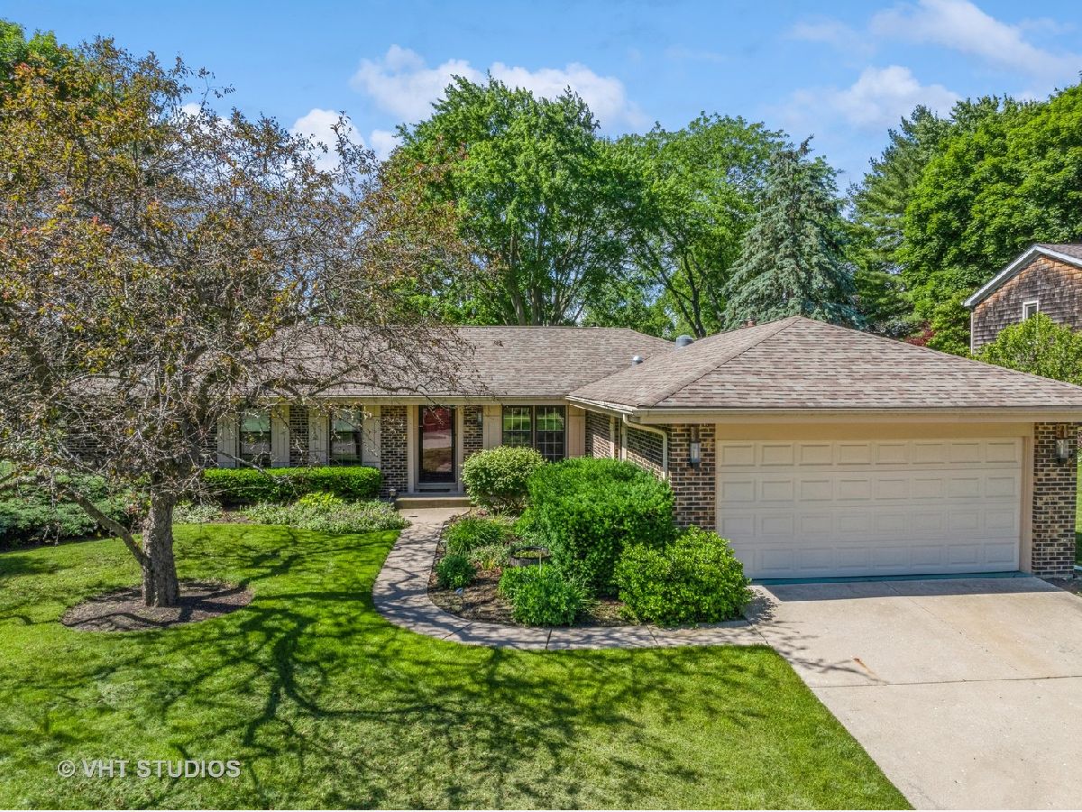 Homes Sold Woodmere Libertyville Illinois, 1243 Saint James