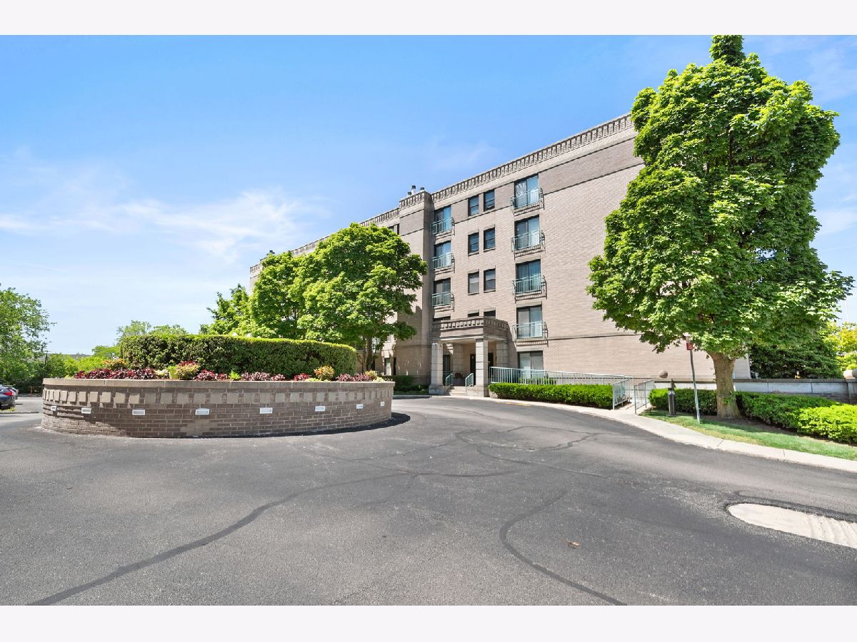 Condos & Townhomes Sold Park Lincoln Skokie Illinois, 4757 Howard