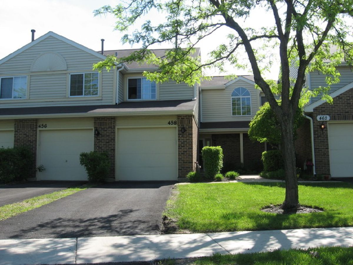 Townhomes & Condos & Homes Sold Pine Ridge Carol Stream Illinois, 458 Canterbury