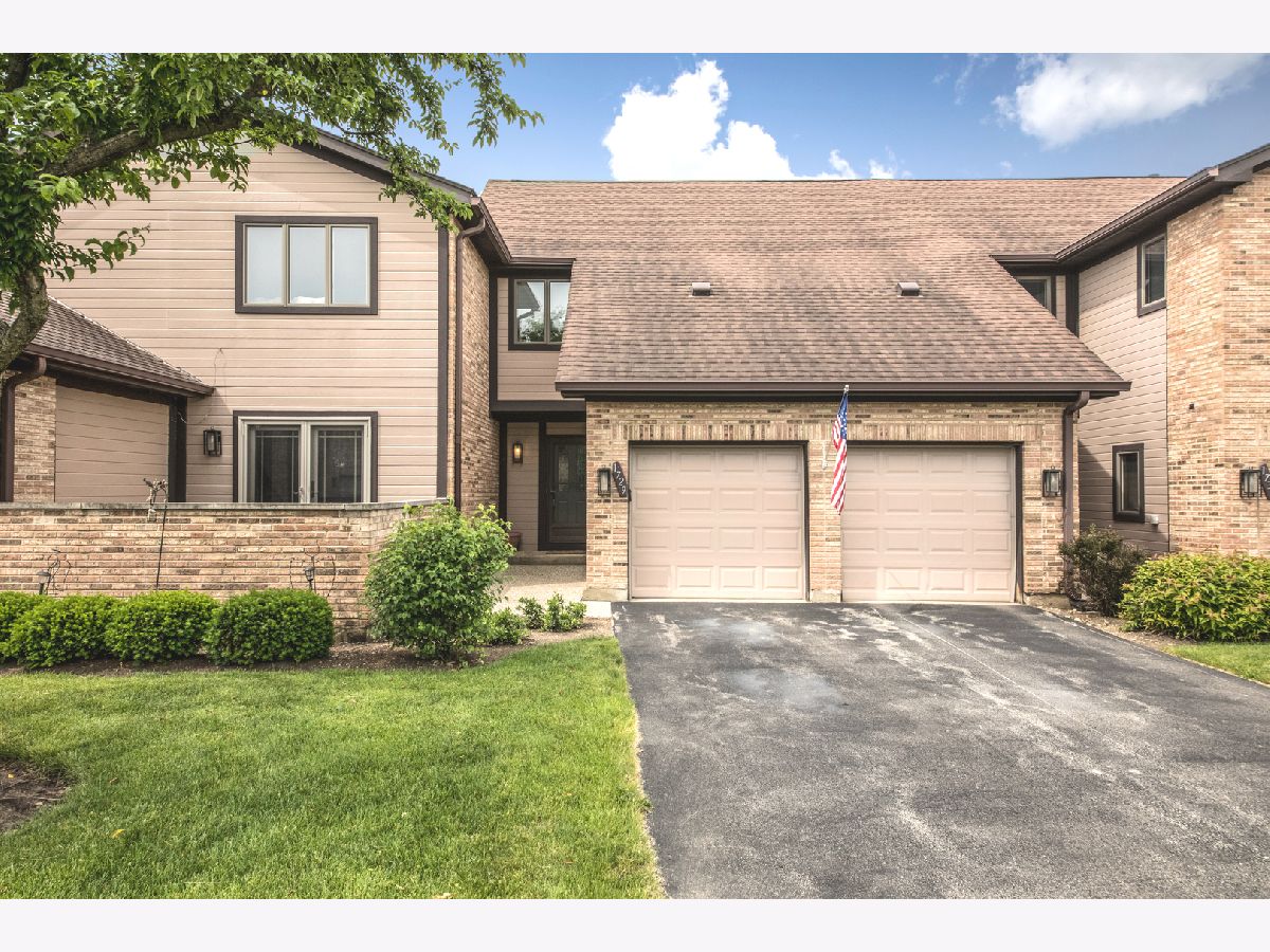 Townhomes Sold Poplar Creek Hoffman Estates Illinois, 1729 Pebble Beach