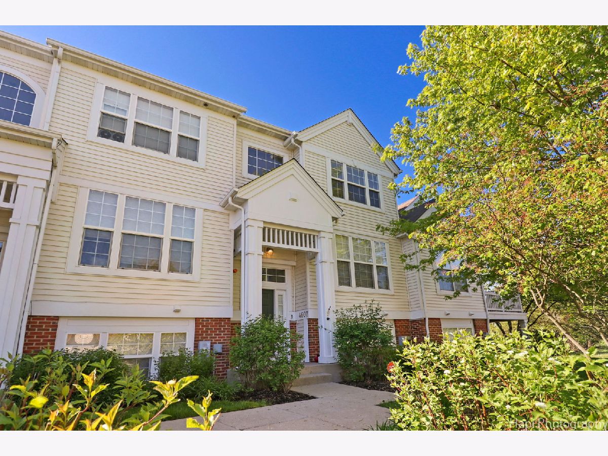 Townhomes & Condos & Homes Sold Midlane Club Wadsworth Illinois, 4607 Sawgrass