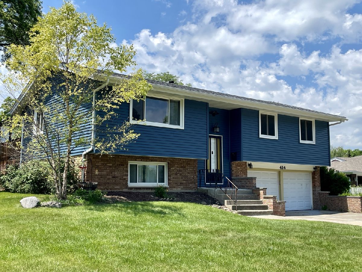 Homes & Condos & Townhomes Rented Weathersfield Schaumburg Illinois, 414 Orleans