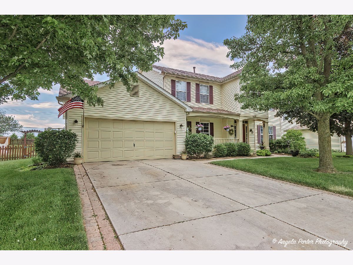 Homes Sold Oaks Of Mchenry Mchenry Illinois, 3214 Almond