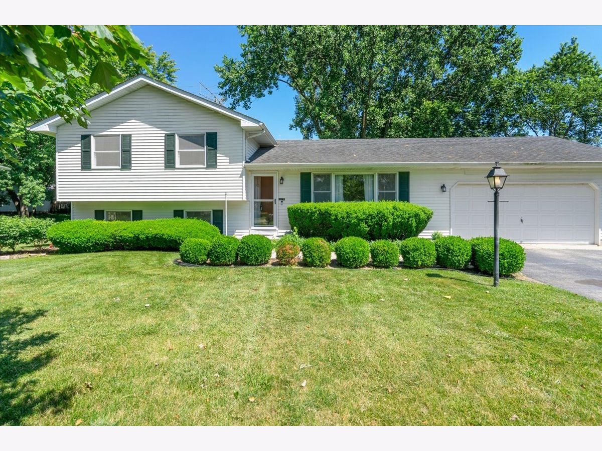 Homes Sold Ridgewood Station Woodstock Illinois, 1258 Bunker