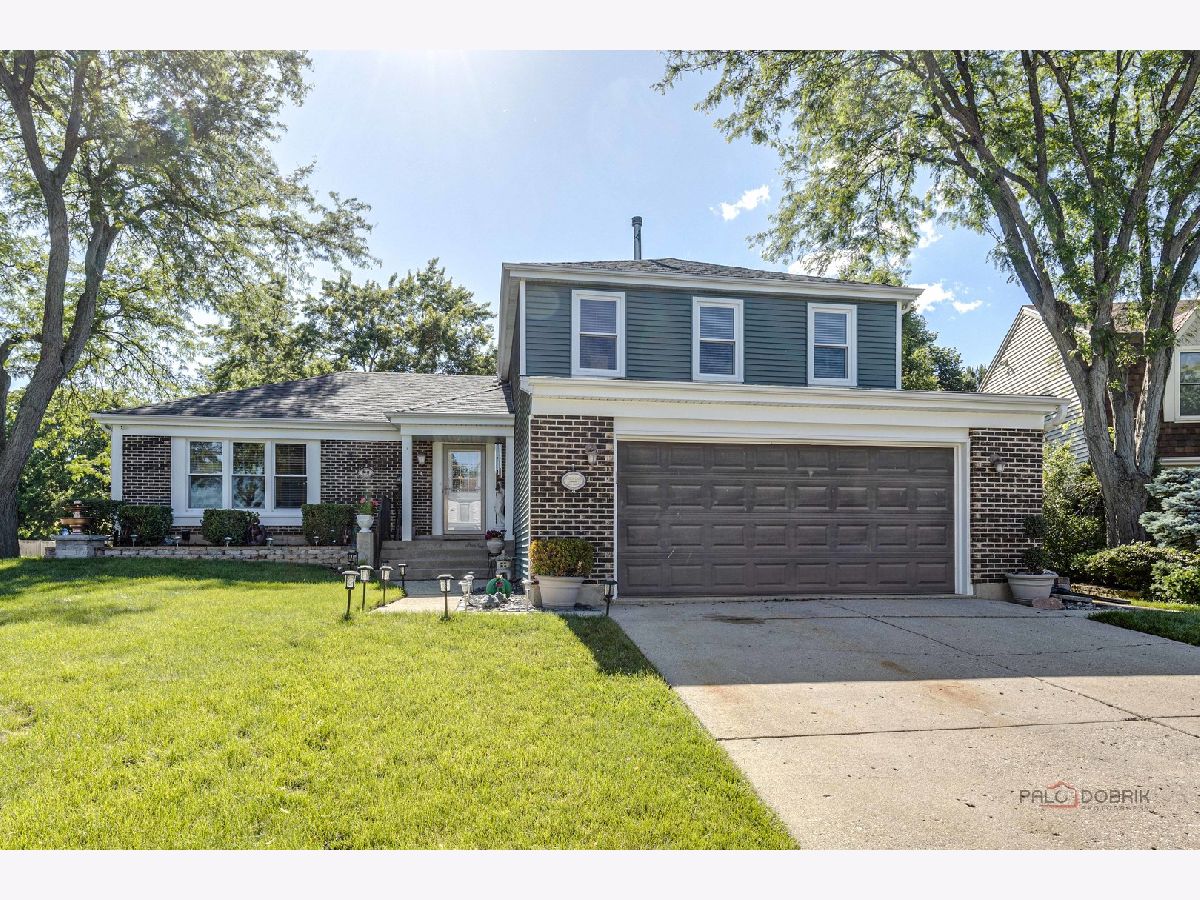 Homes Sold Highland Grove Buffalo Grove Illinois, 2 Cobblestone