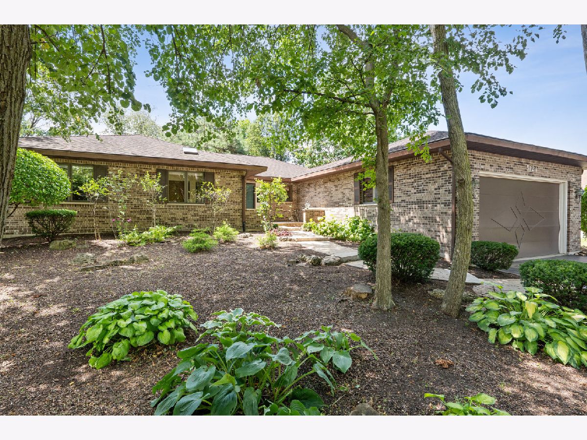 Homes Sold Oak Hill Estates Lisle Illinois, 5124 Barnwall