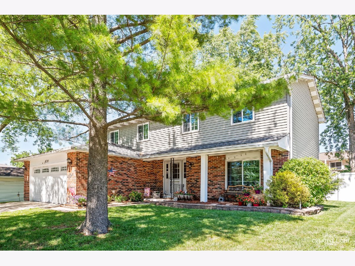 Homes & Townhomes & Condos Sold Woodridge Center Woodridge Illinois, 6725 Foxtree