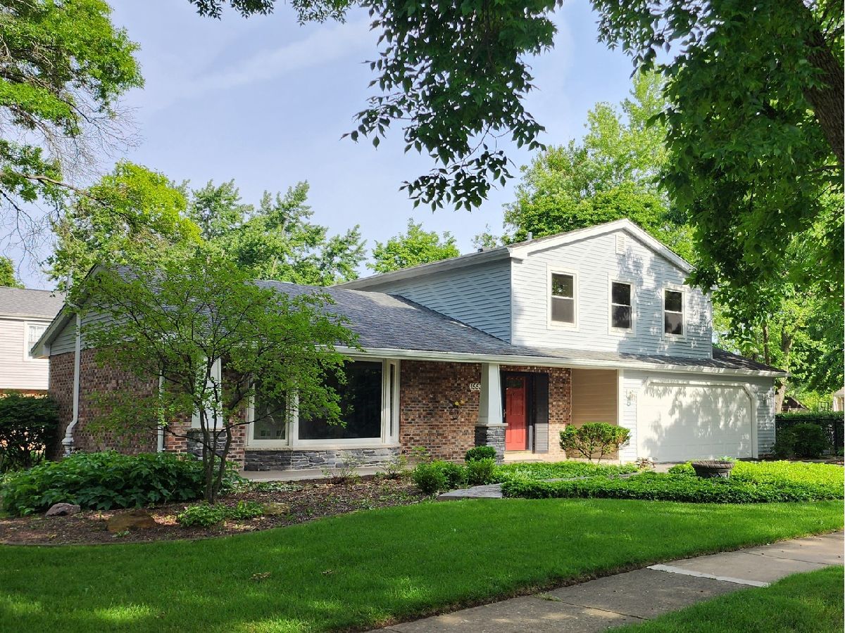Homes Rented Indian Hill Naperville Illinois, 1553 Chickasaw