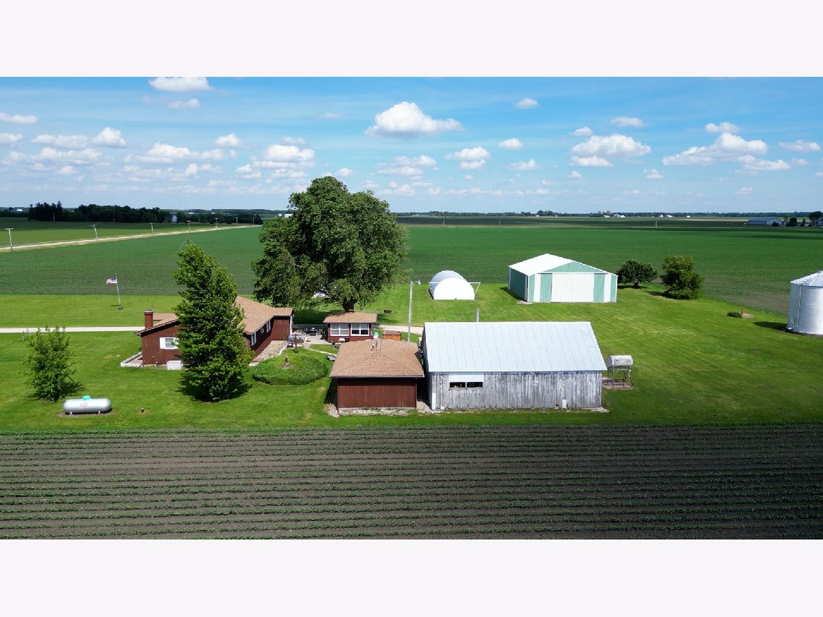  Sold Graymont Illinois, 7662 2000 North