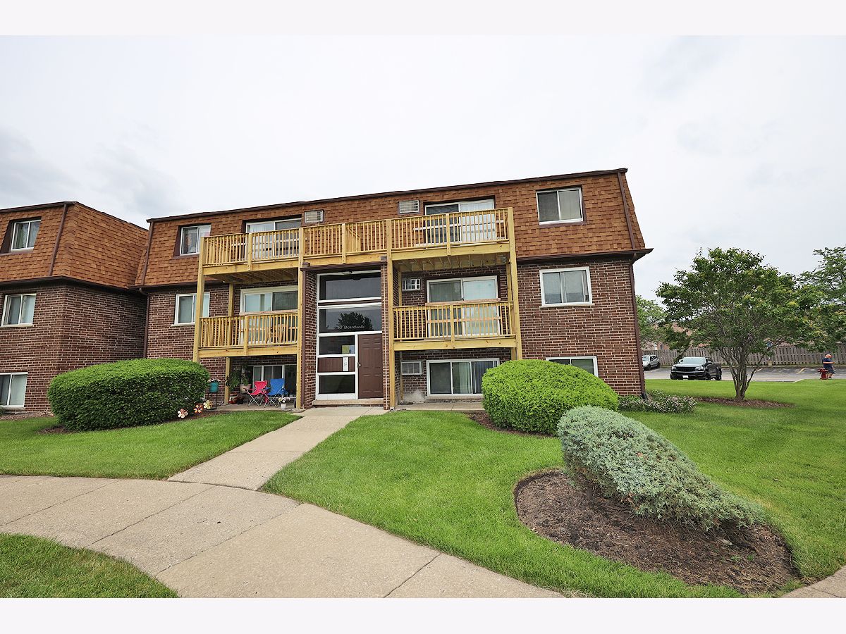 Condominiums Sold Boardwalk Elk Grove Village Illinois, 116 Boardwalk