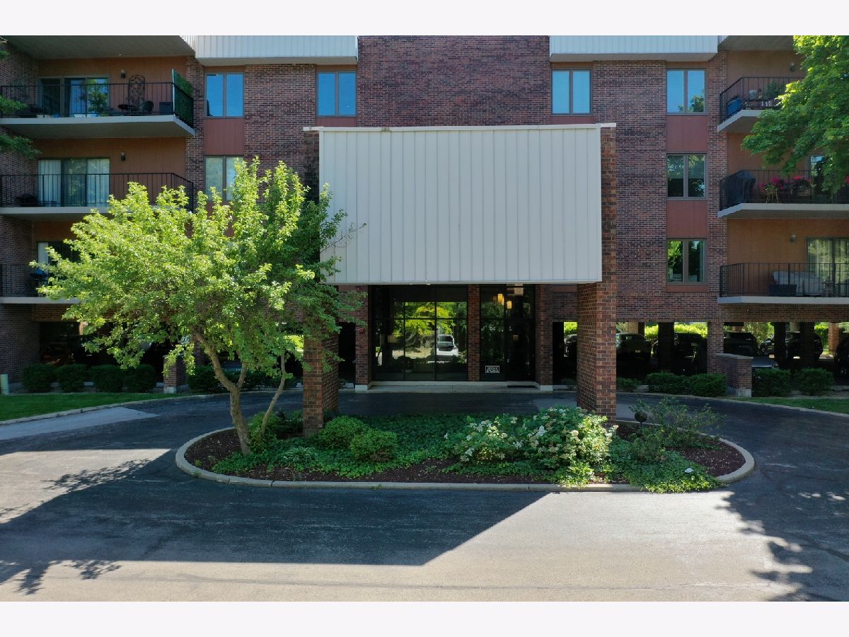 Condominiums Sold Kensington Courts Downers Grove Illinois, 6545 Main