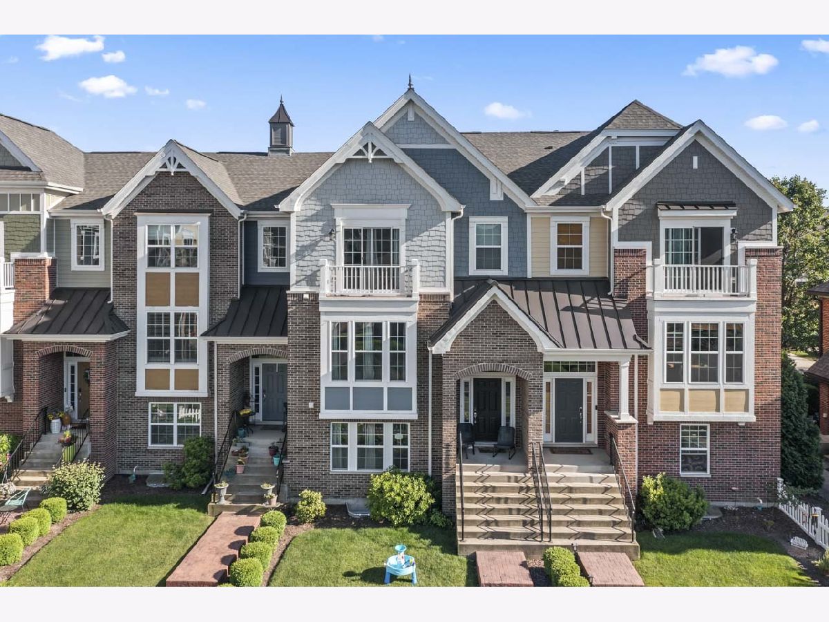 Townhomes & Condos Sold English Rows Naperville Illinois, 4181 Royal Mews