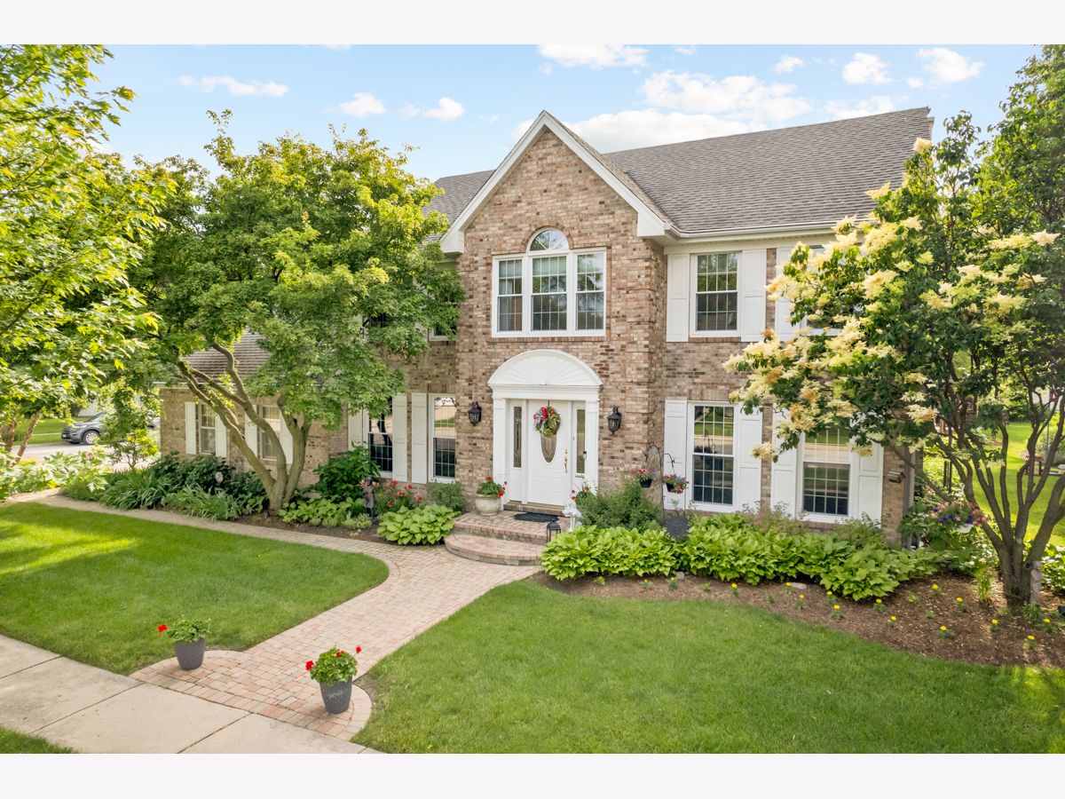 Homes Sold Highland Woods Hoffman Estates Illinois, 1618 Castaway