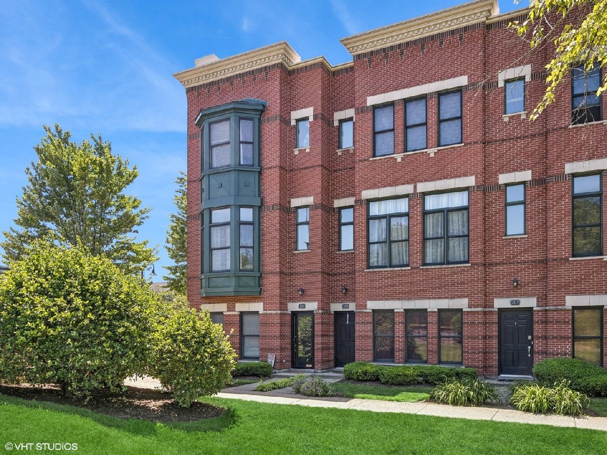 Townhomes Sold Palatine Station Palatine Illinois, 203 Wood