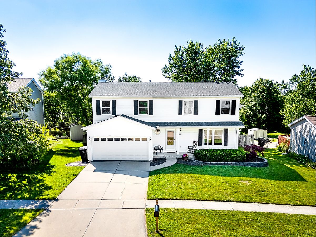 Homes & Condos & Townhomes Sold Highlands Bloomington Illinois, 1310 Eastport