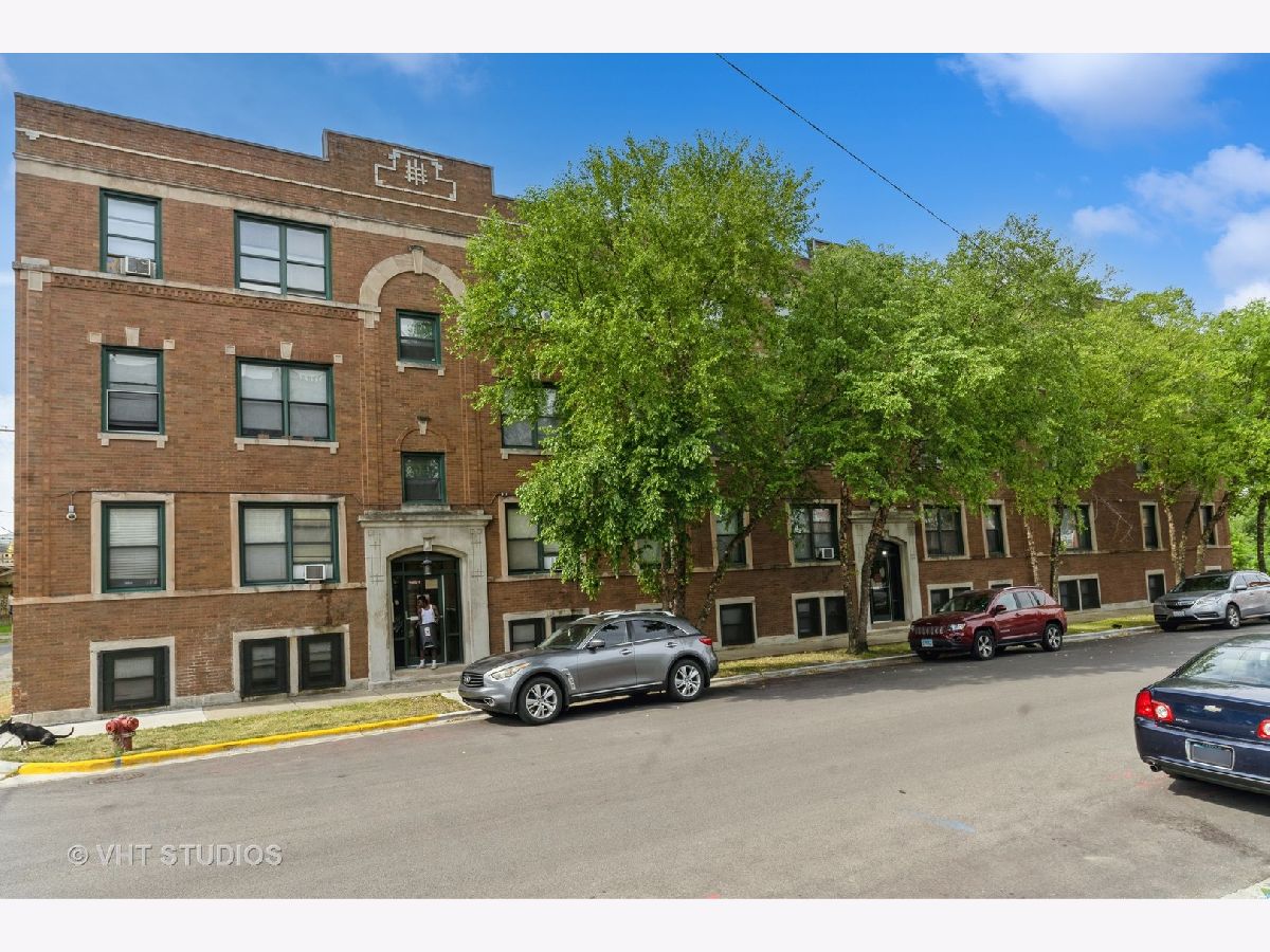 Condos & Townhomes & Homes Sold Bronzeville Chicago Illinois, 307 50th