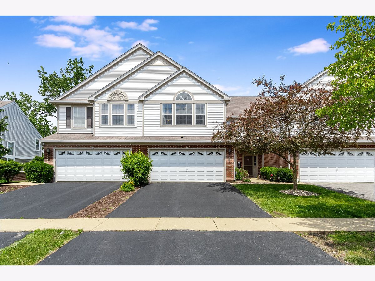 Homes & Townhomes Sold Windsor Ridge Joliet Illinois, 8523 Foxborough